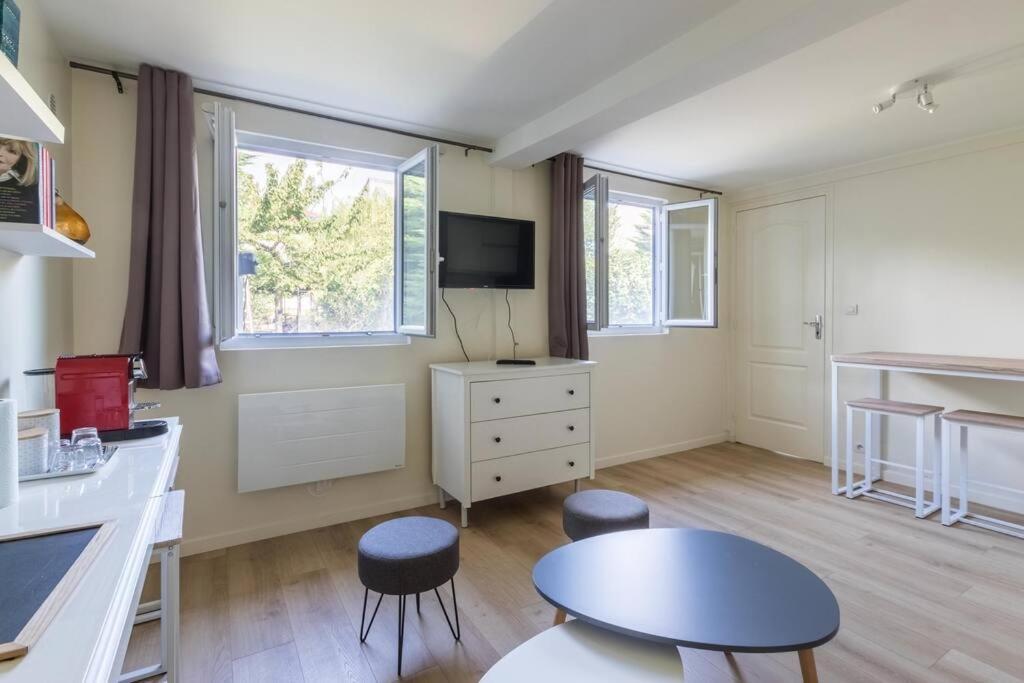 Maisonnette Dans Jardin Partage Bois-Colombes Zewnętrze zdjęcie