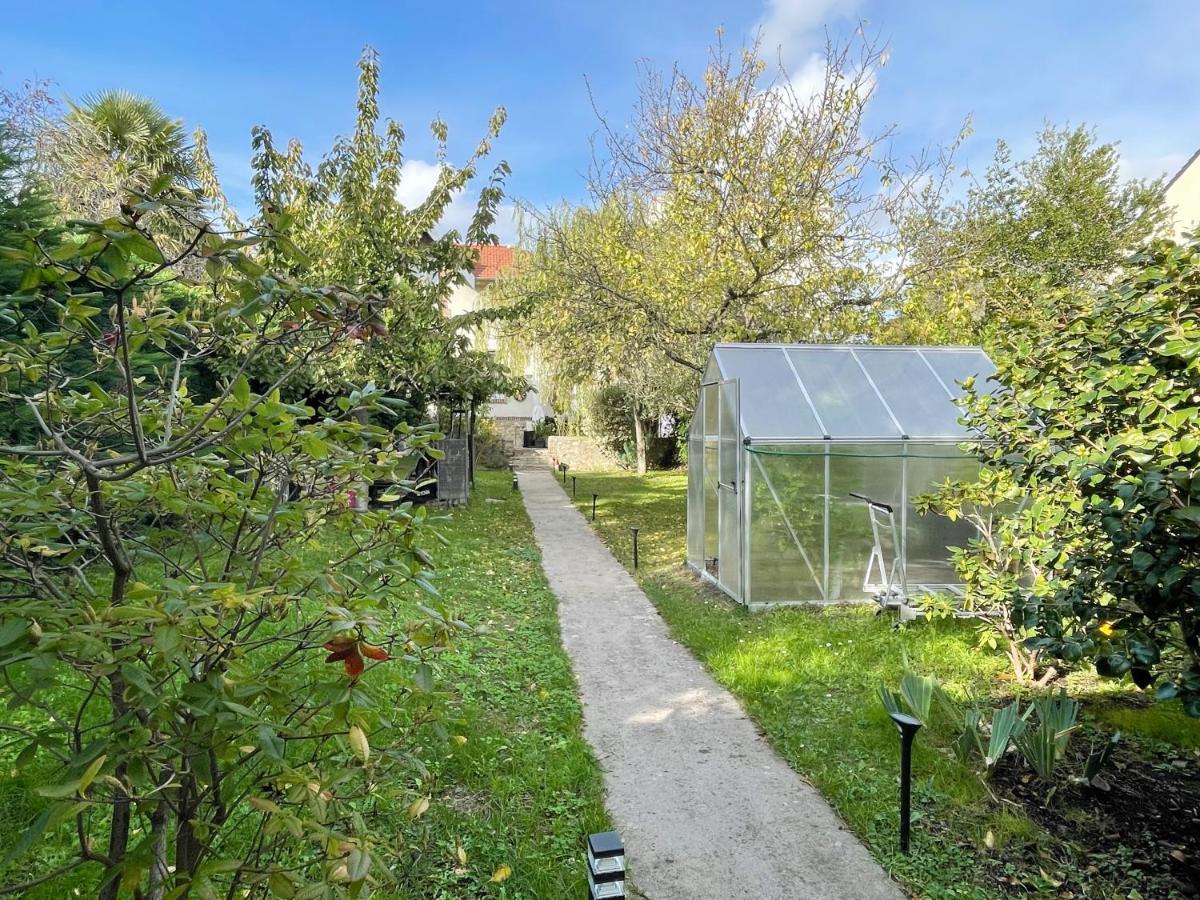 Maisonnette Dans Jardin Partage Bois-Colombes Zewnętrze zdjęcie